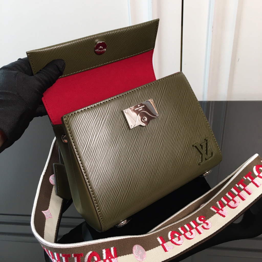 Louis Vuitton M58925 Cluny Mini Epi Leather Green - Default Title - View 7