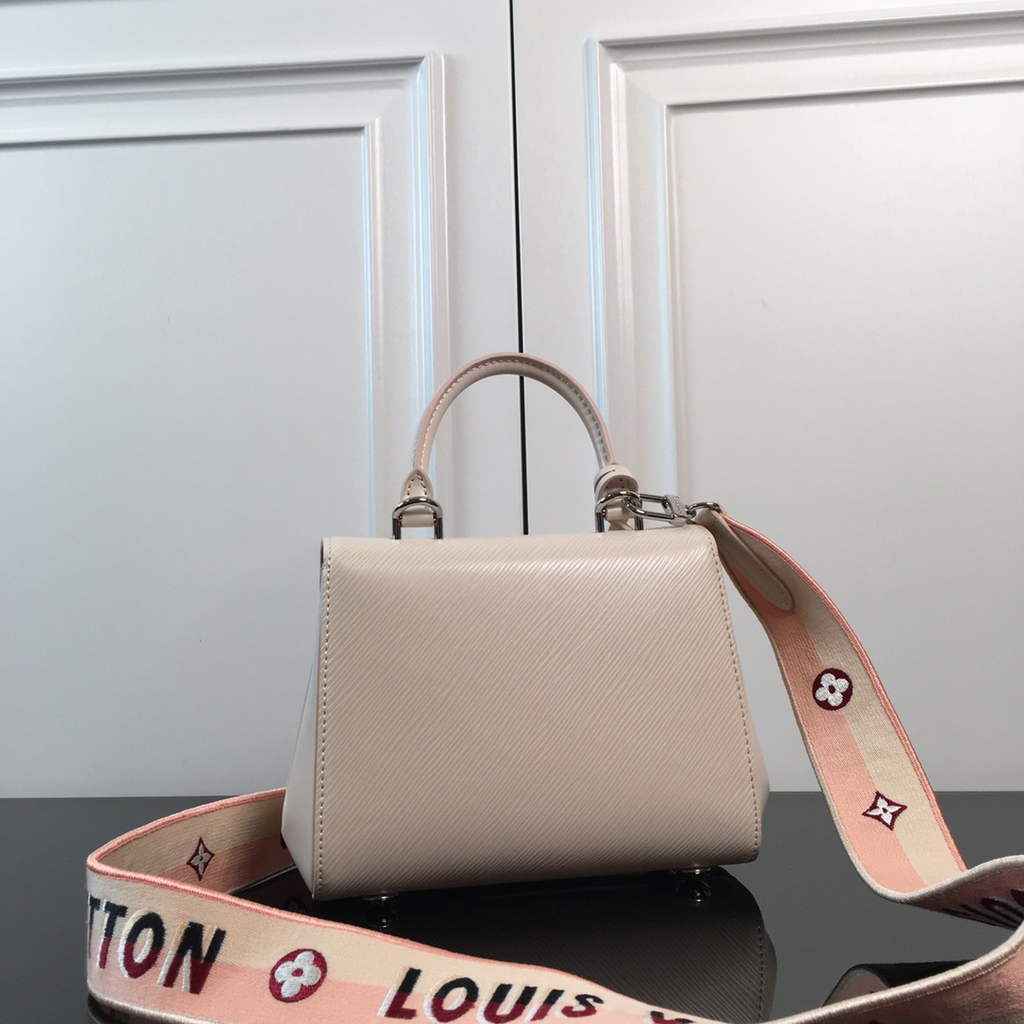 Louis Vuitton M58928 Cluny Mini Epi Leather Quartz