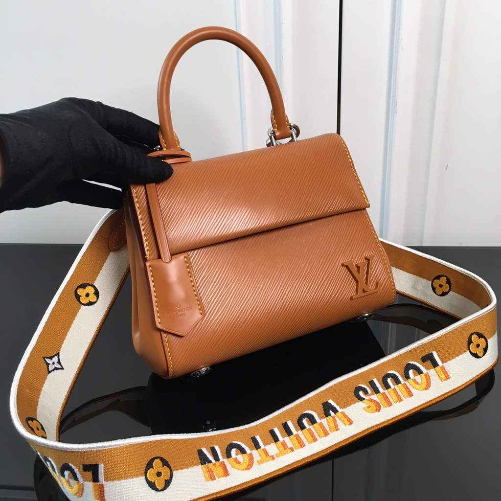 Louis Vuitton M58931 Cluny Mini Epi Leather Gold Miel