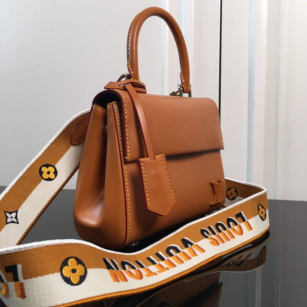Louis Vuitton M58931 Cluny Mini Epi Leather Gold Miel - Default Title - View 3