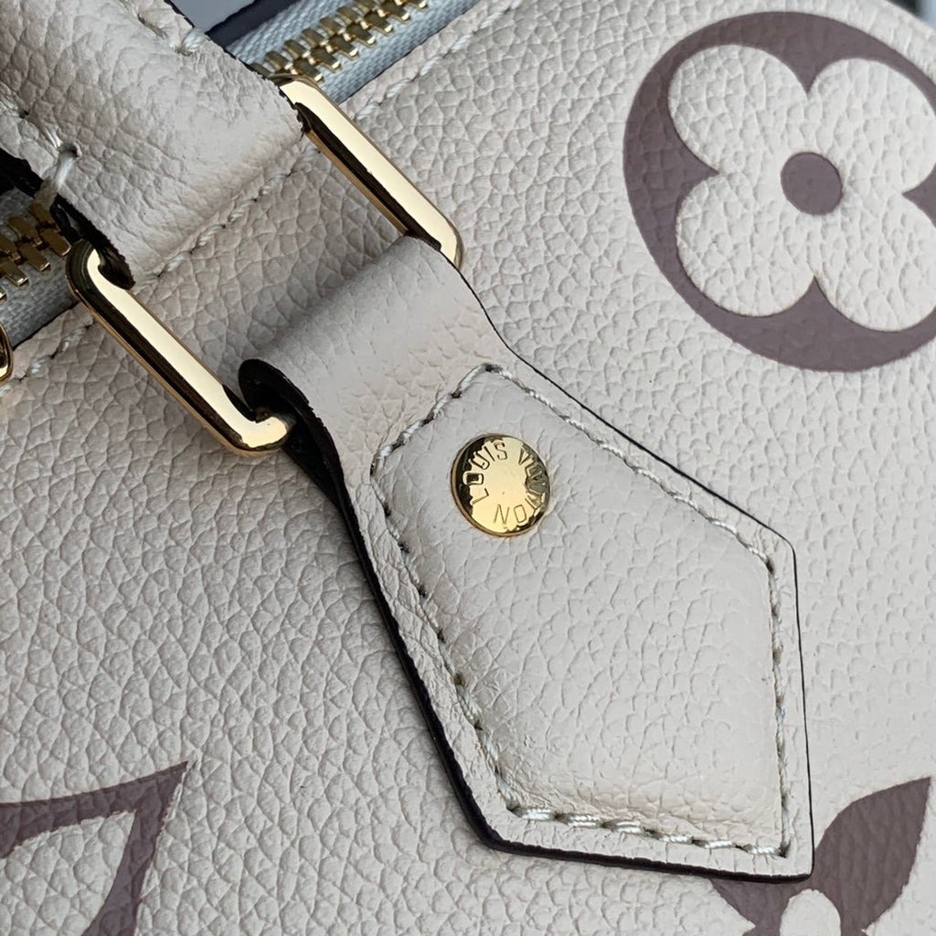 Louis Vuitton M58947 Speedy Bandoulière 25 white