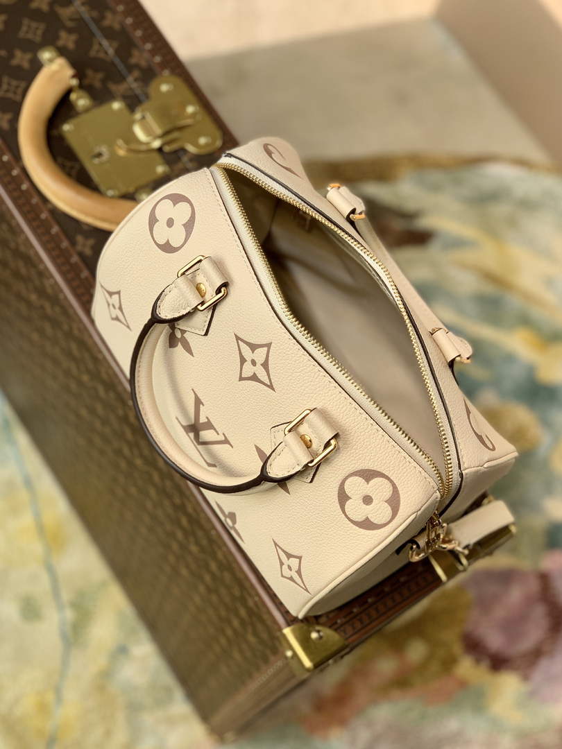 Louis Vuitton M58947 Speedy Bandoulière 25 white