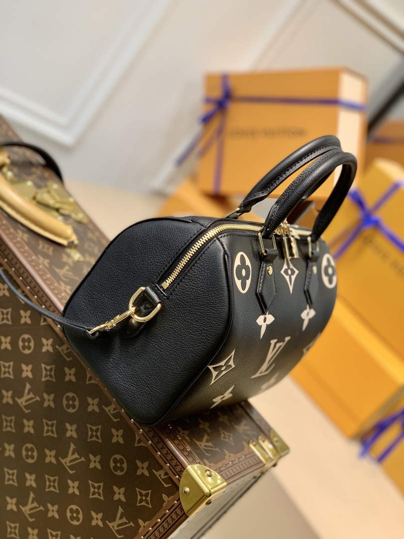 Louis Vuitton M58947 Speedy Bandoulière 25 black