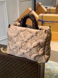 Louis Vuitton M59007 OnTheGo GM Tote Bag Beige - Default Title - View 1
