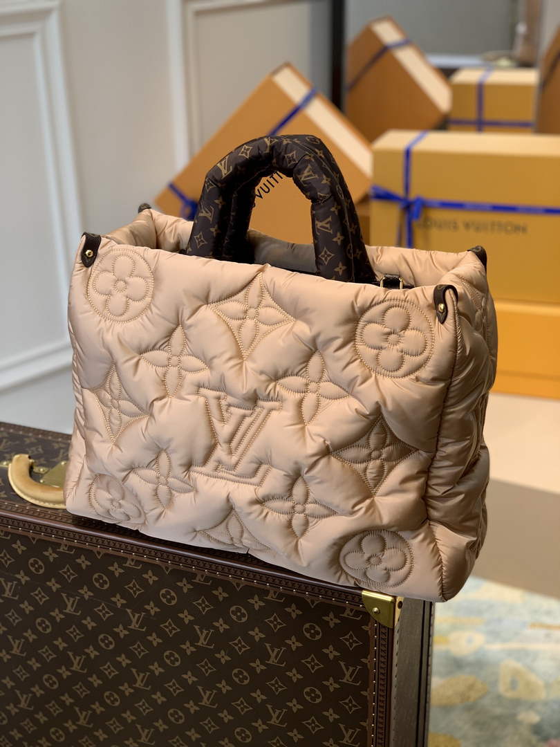 Louis Vuitton M59007 OnTheGo GM Tote Bag Beige - Default Title - View 1