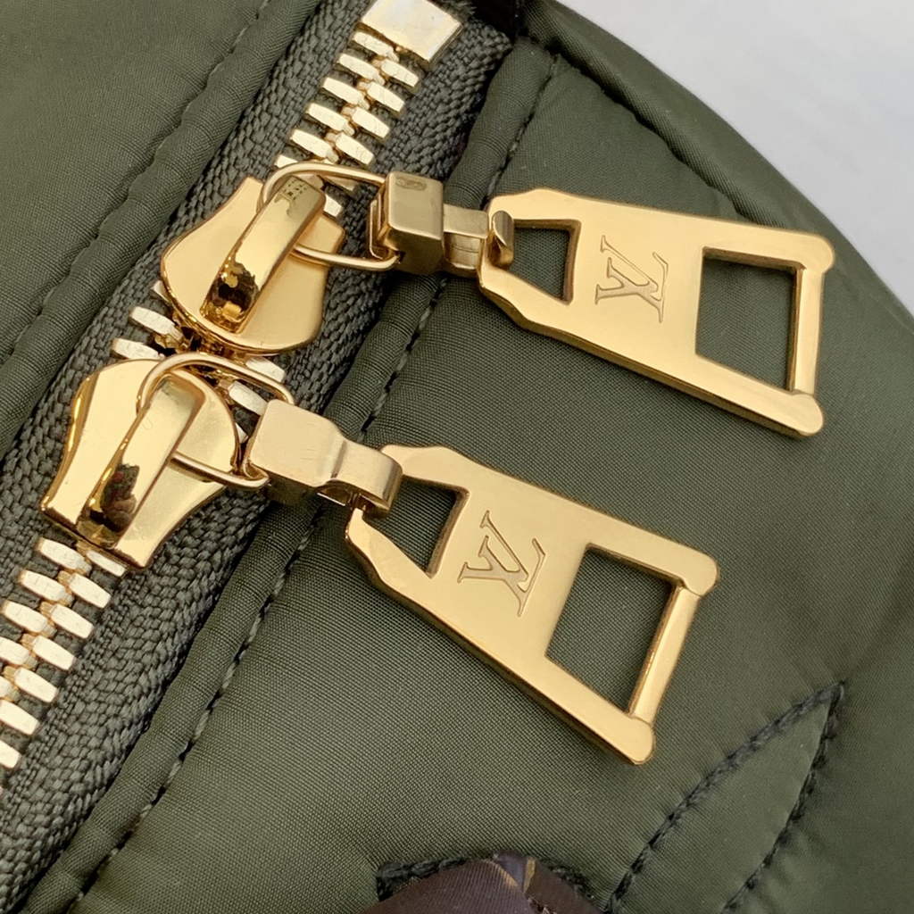 Louis Vuitton M59008 Speedy Bandoulière 25 Green