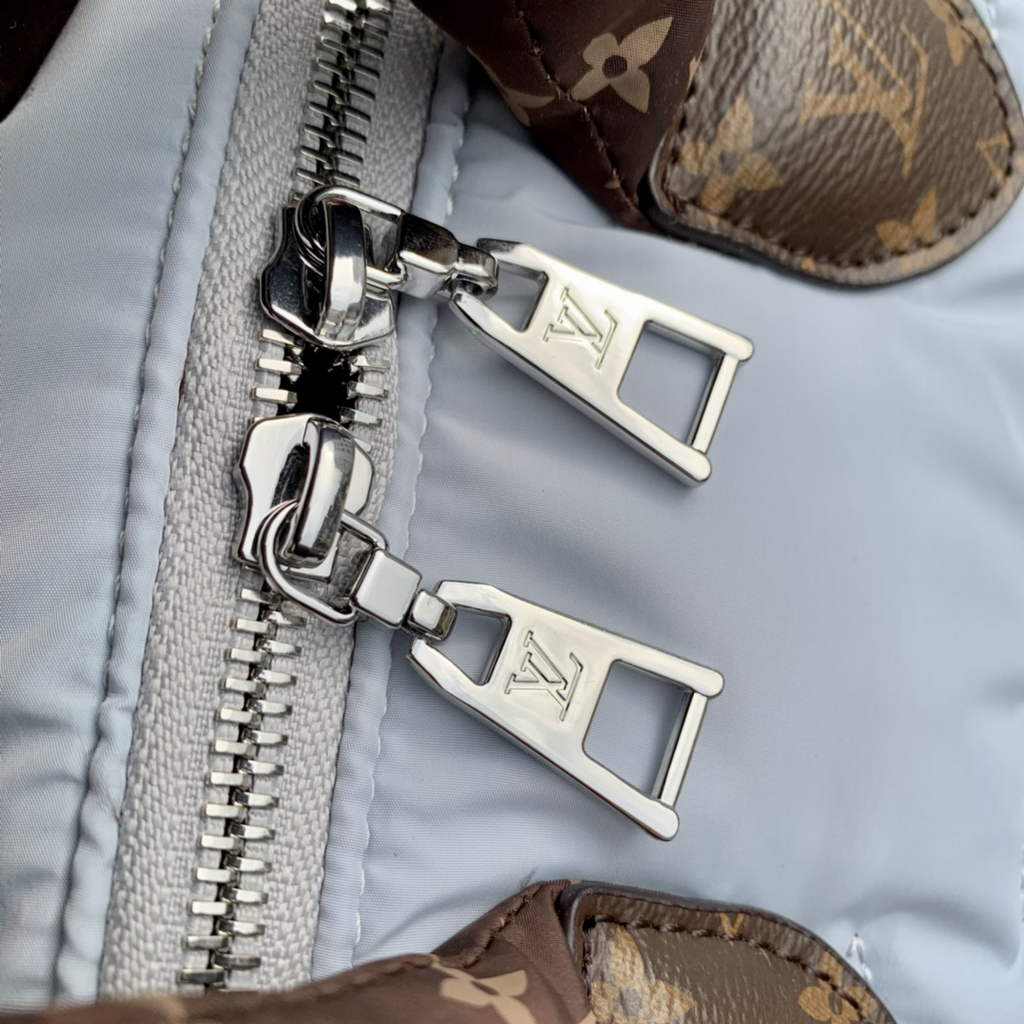 Louis Vuitton M59009 Speedy Bandoulière 25 White