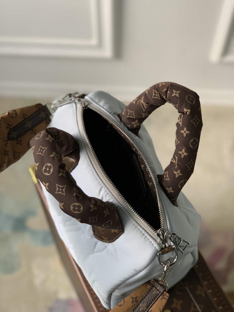 Louis Vuitton M59009 Speedy Bandoulière 25 White