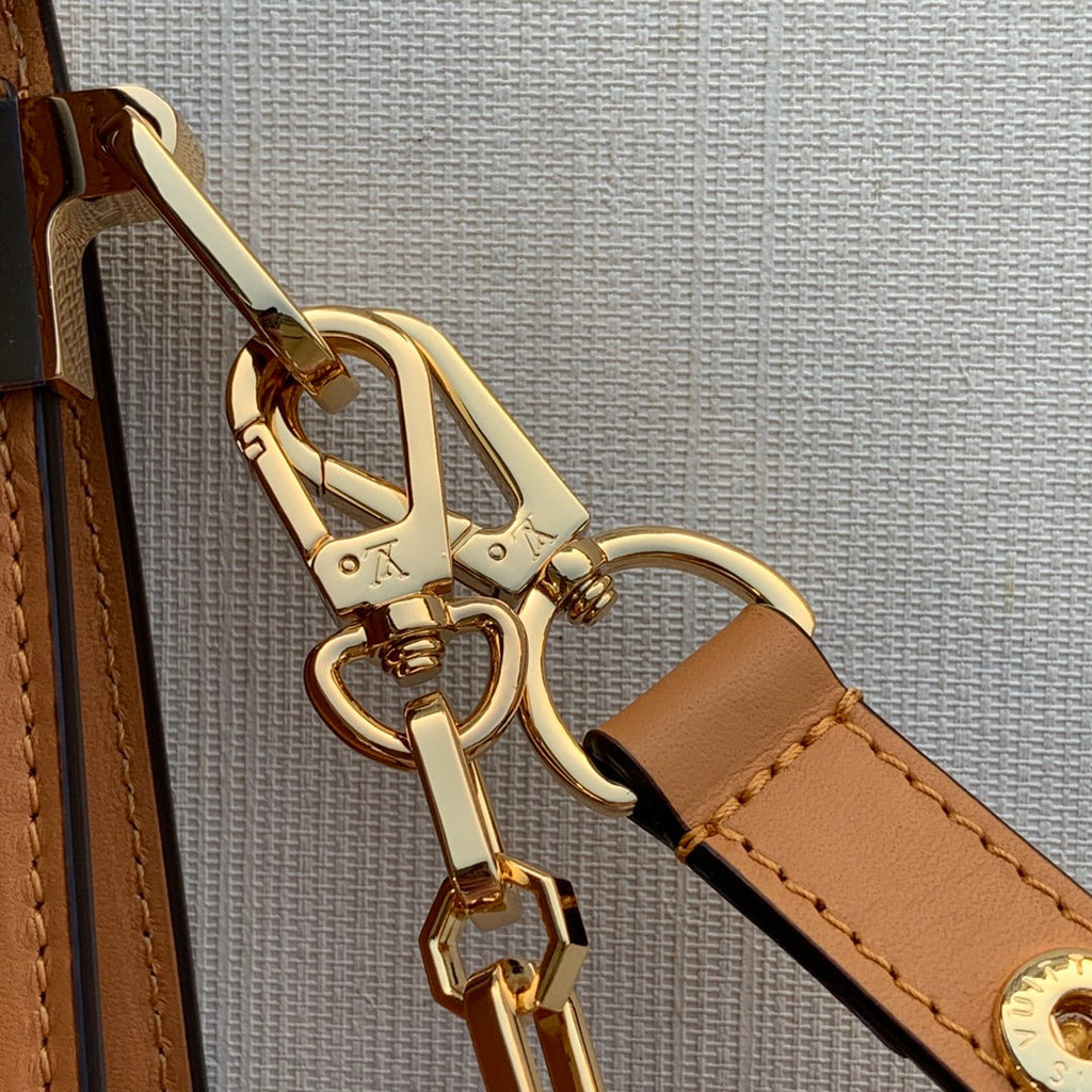 Louis Vuitton M59483 Dauphine MM Shoulder bag white - 25 x 17 x 10.5 cm / monogram / Cowhide-leather trim - View 6