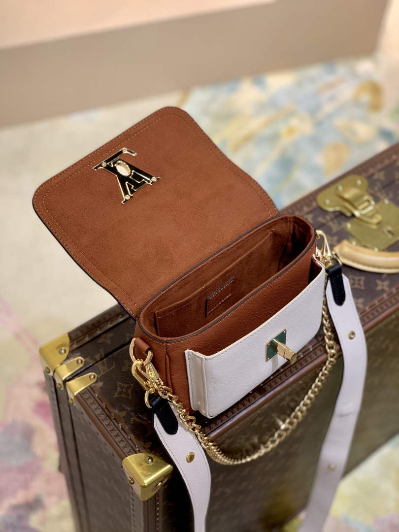 Louis Vuitton M59491 Lockme Tender Handbag Brown - 19 x 13 x 8 cm / Brown - View 8