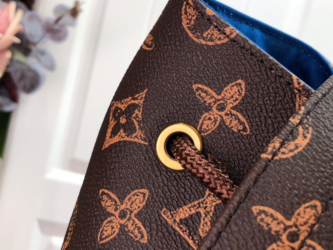 Louis Vuitton M59662 Christopher Backpack MM Monogram