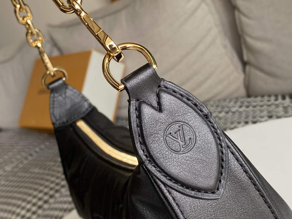 Louis Vuitton M59799 Over The Moon Bag Black - Default Title - View 8