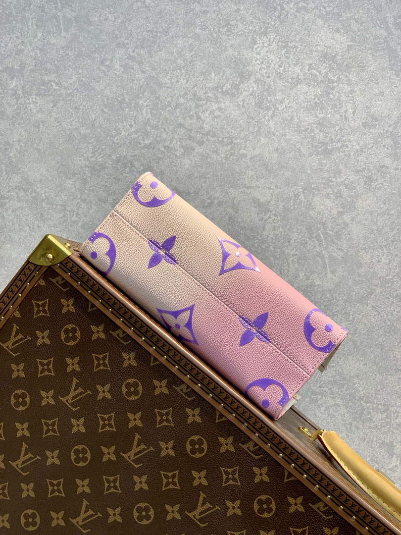 Louis Vuitton M59856 OnTheGo PM Tote Bag Blue - Default Title - View 4