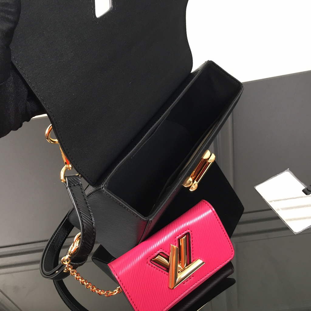 Louis Vuitton M59885 Twist MM Bag Epi Leather Black - Default Title - View 5