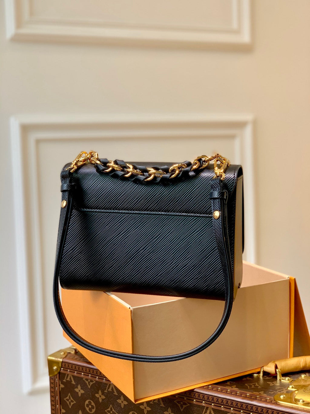 Louis Vuitton M59887 LV M21772 Twist MM Bag Epi Leather Black - Default Title - View 2