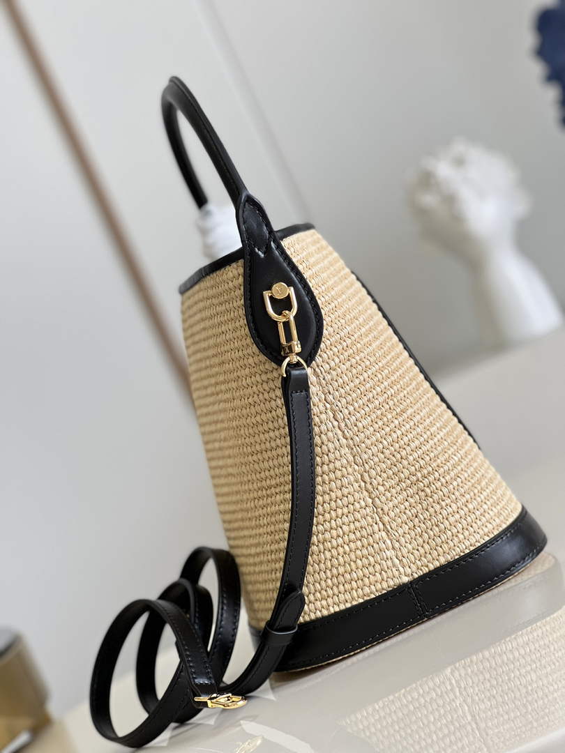Louis Vuitton M59961 Petit Bucket Bag Black - 24 x 19 x 18.5 cm / Black - View 4