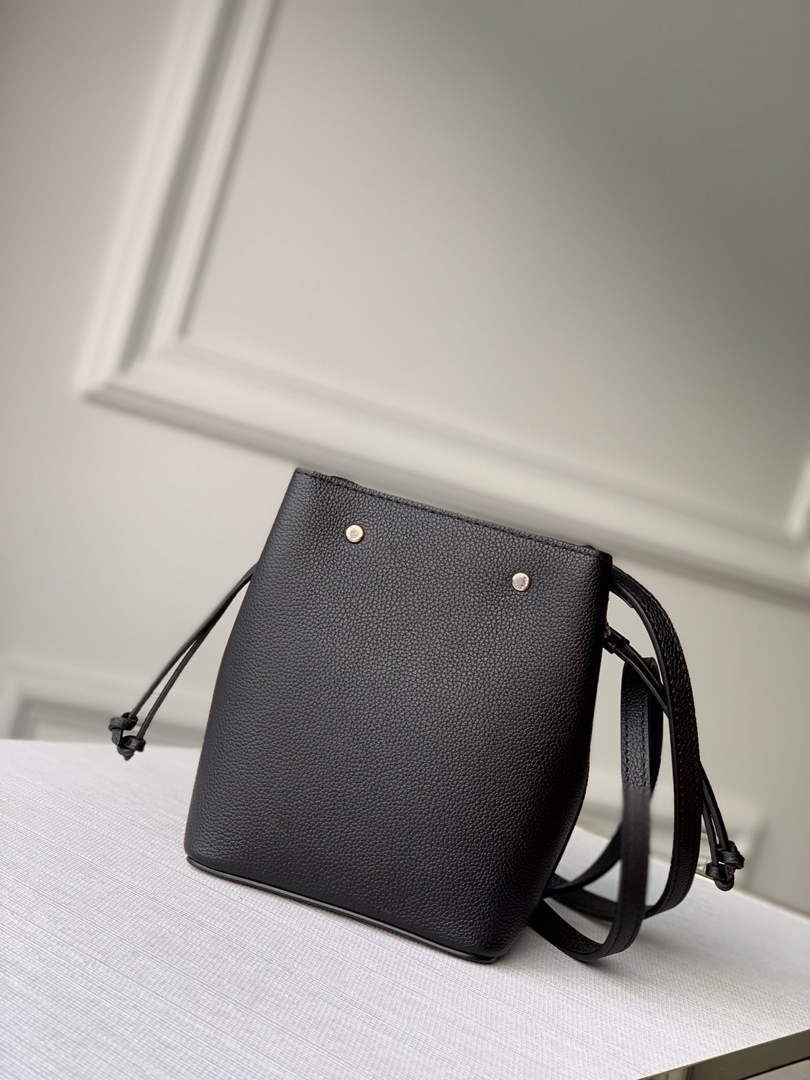 Louis Vuitton M68709 Nano Lockme Bucket Black