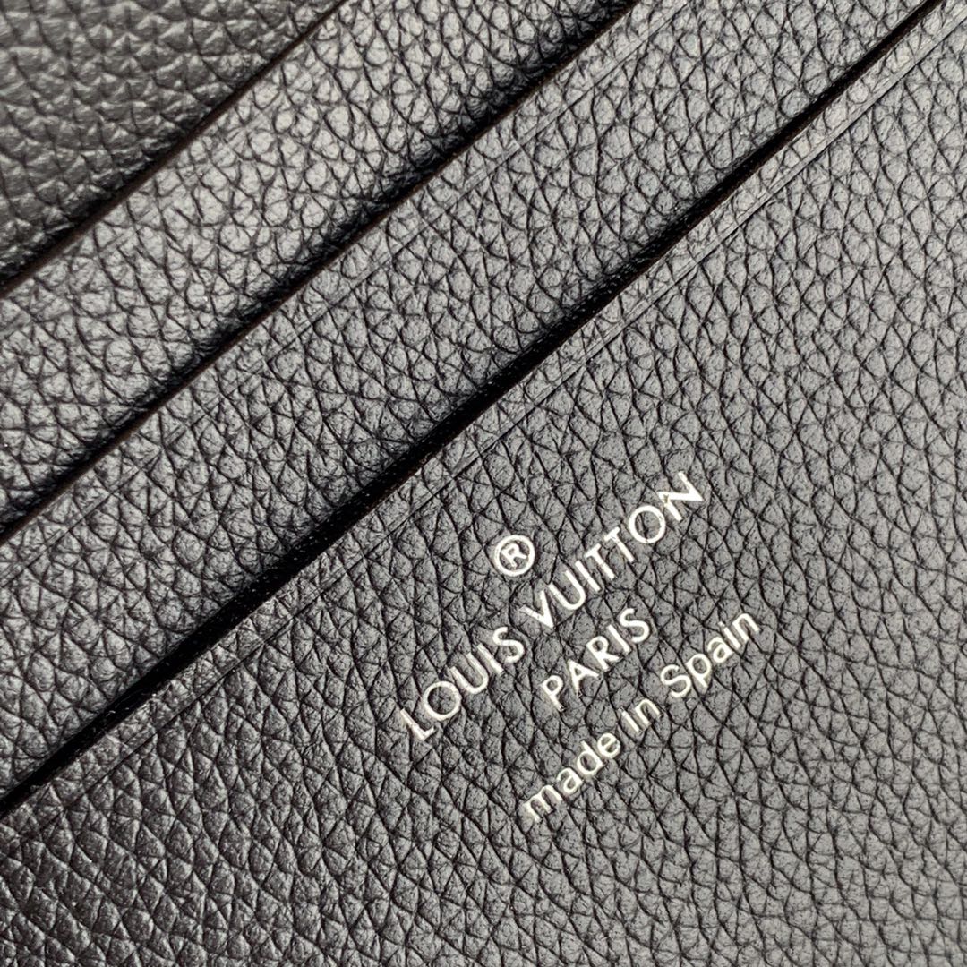 Louis Vuitton M68709 Nano Lockme Bucket Black - 13.5 x 16 x 10 cm / Black - View 6
