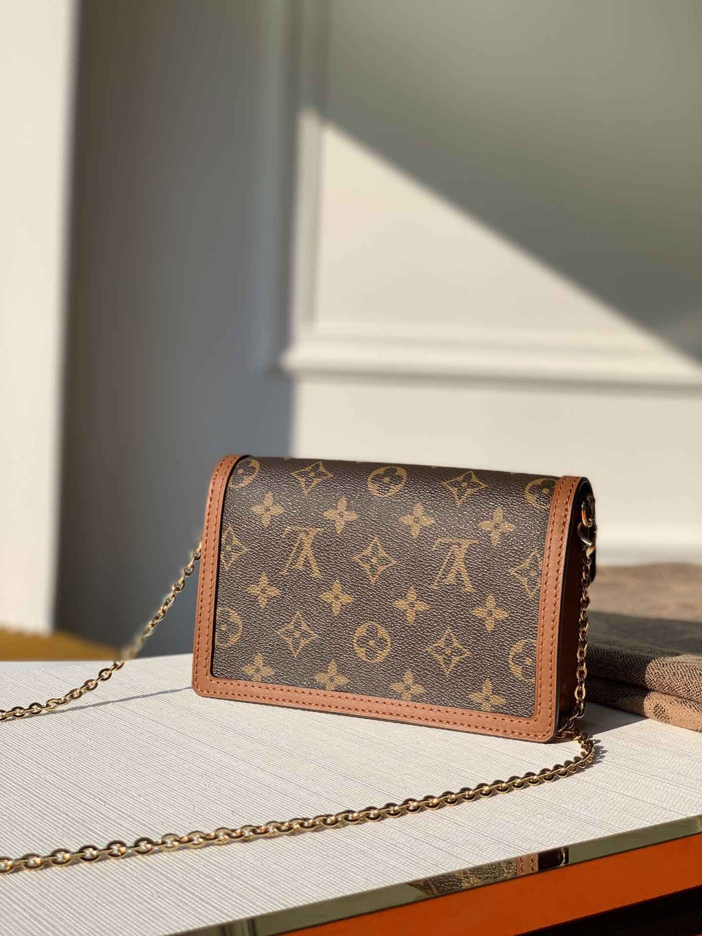 Louis Vuitton M68746 Dauphine Chain Wallet monogram