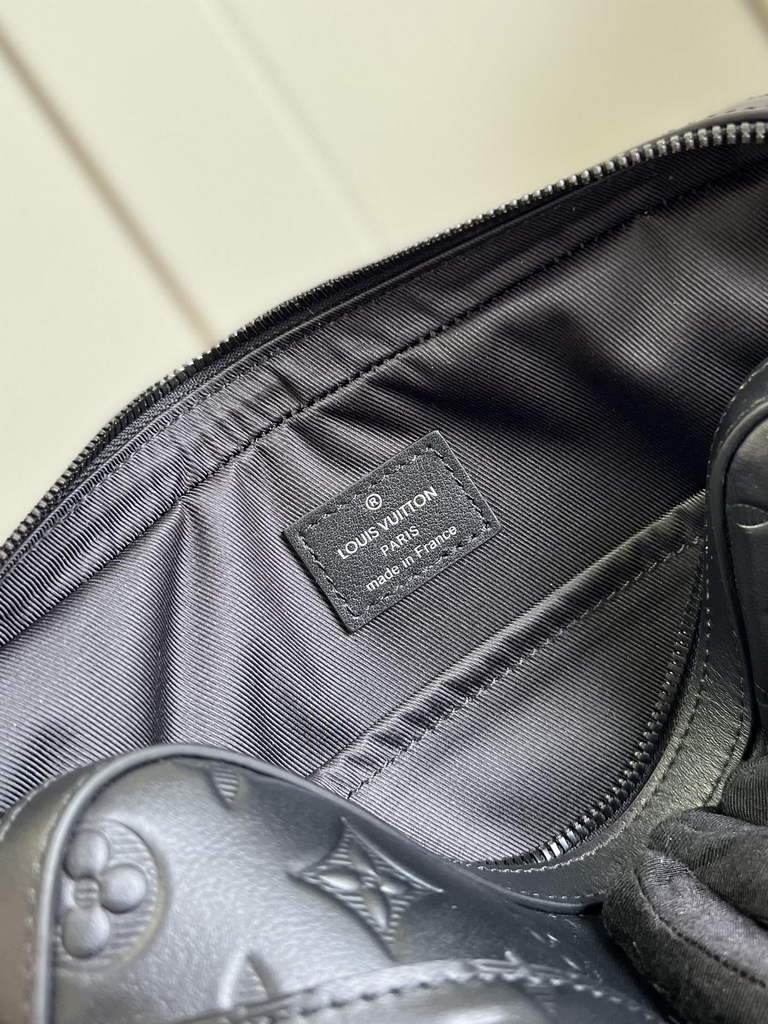 Louis Vuitton M69827 Duo Messenger Monogram Shadow Leather Black