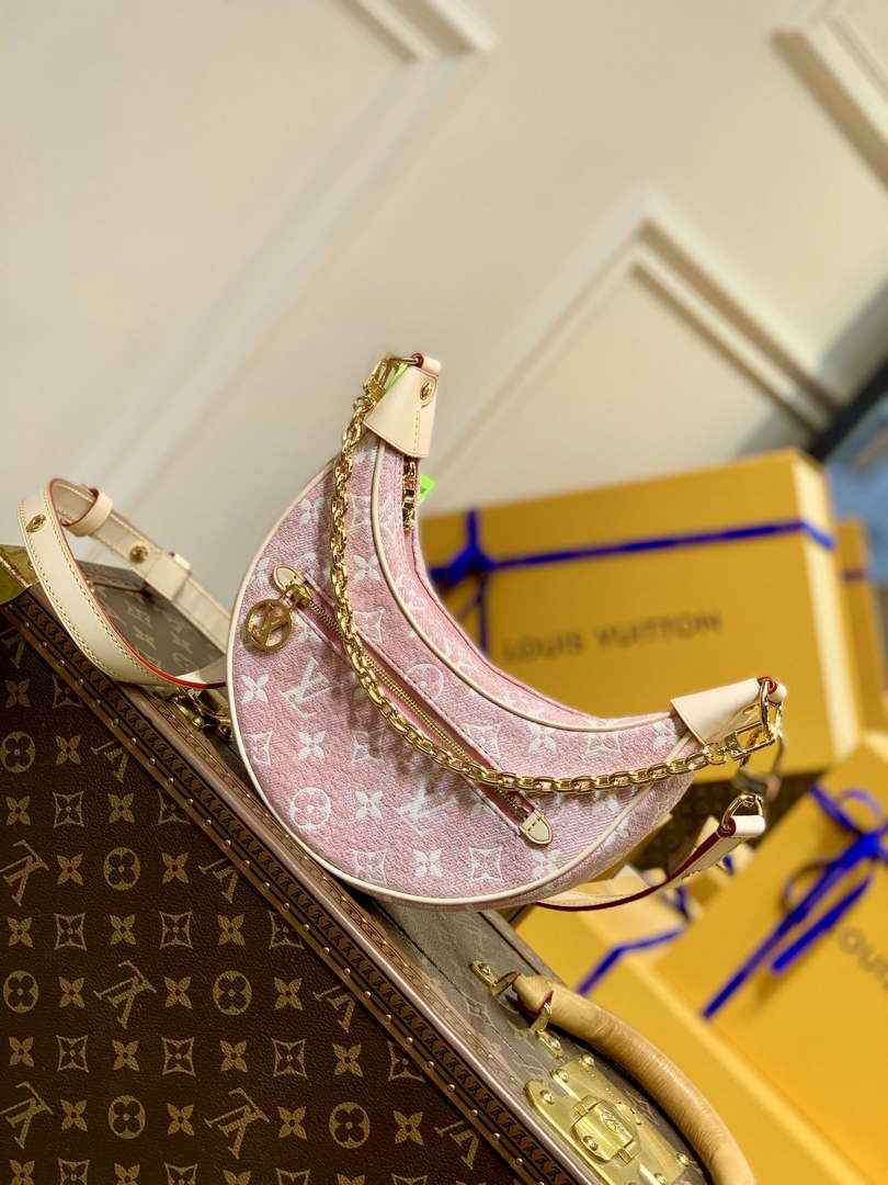 Louis Vuitton M81484 Loop Pink
