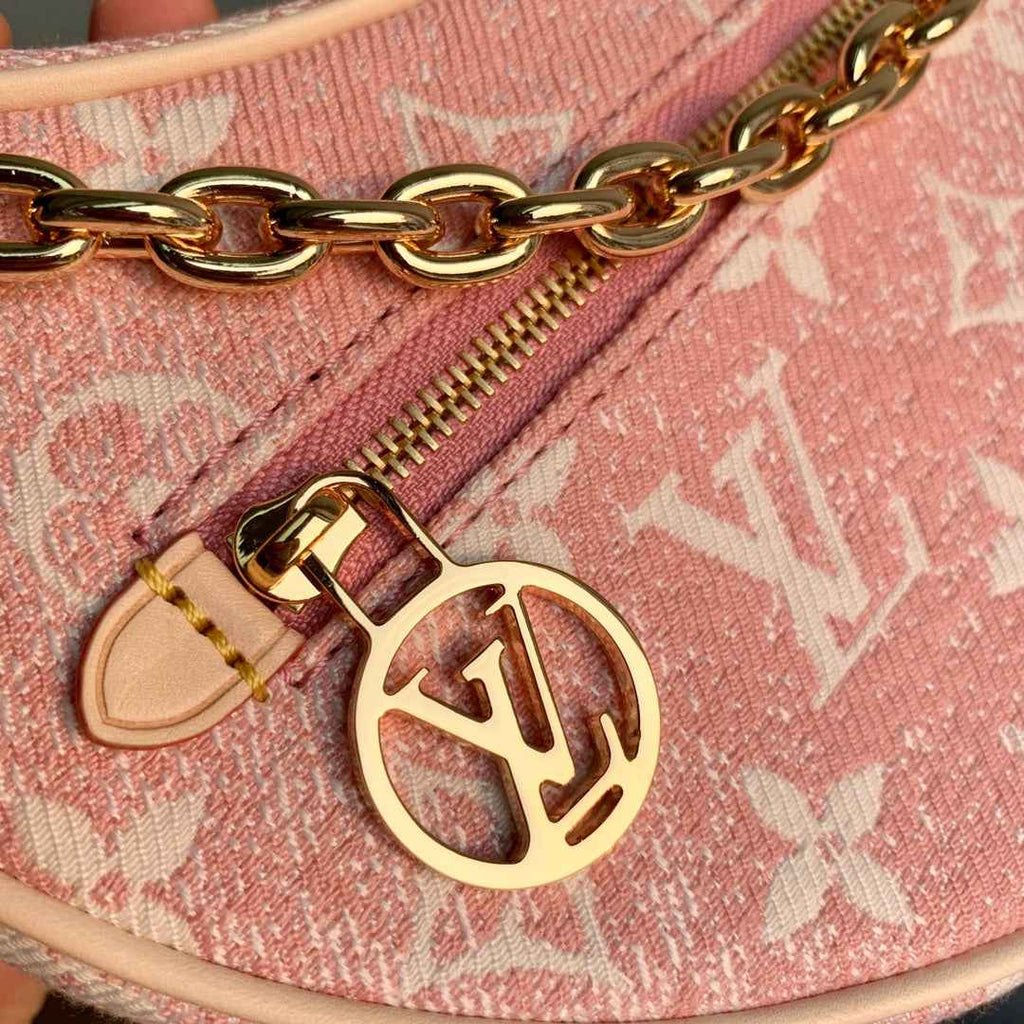 Louis Vuitton M81484 Loop Pink