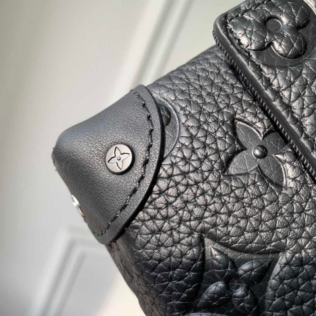Louis Vuitton M81746 Steamer Wearable Wallet Black leather