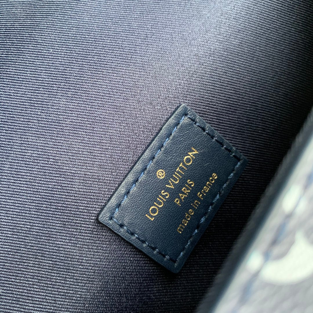 Louis Vuitton M81783 Steamer Wearable Wallet Blue