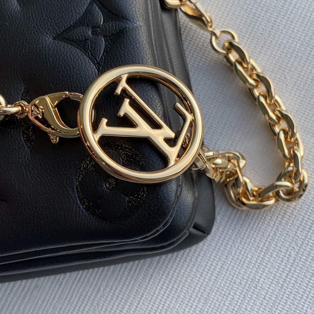 Louis Vuitton M82116 Pochette Coussin Handbag Calfskin Leather Black - Default Title - View 6