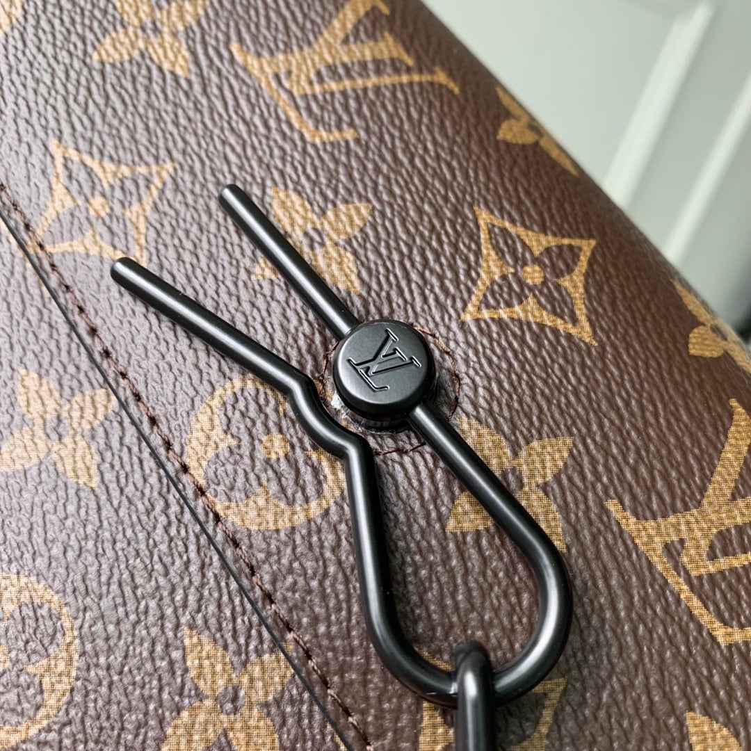 Louis Vuitton M82534 Steamer Wearable Wallet Monogram Canvas