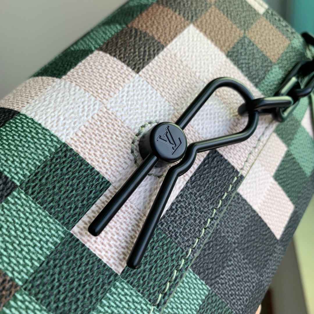 Louis Vuitton M83172 Steamer Wearable Wallet Green
