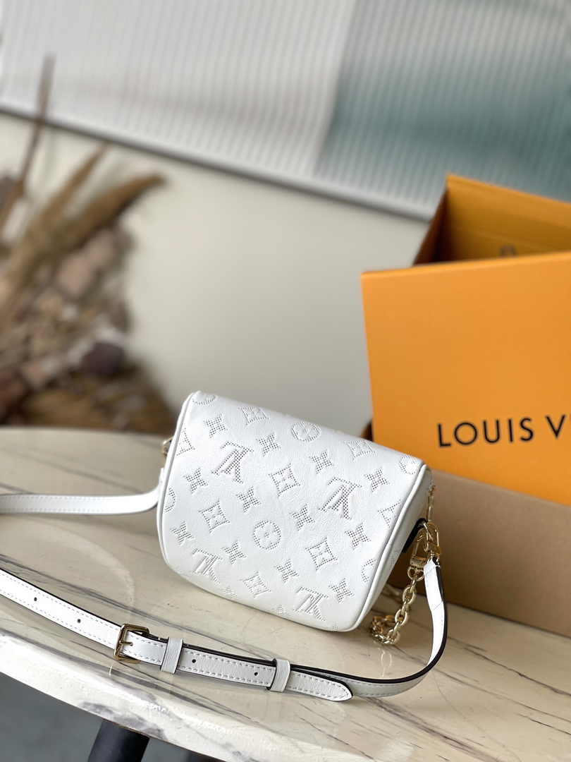 Louis Vuitton Mini Bumbag M11300 White