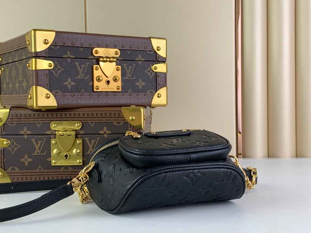 Louis Vuitton Mini Bumbag M46917 Gradient Black leather