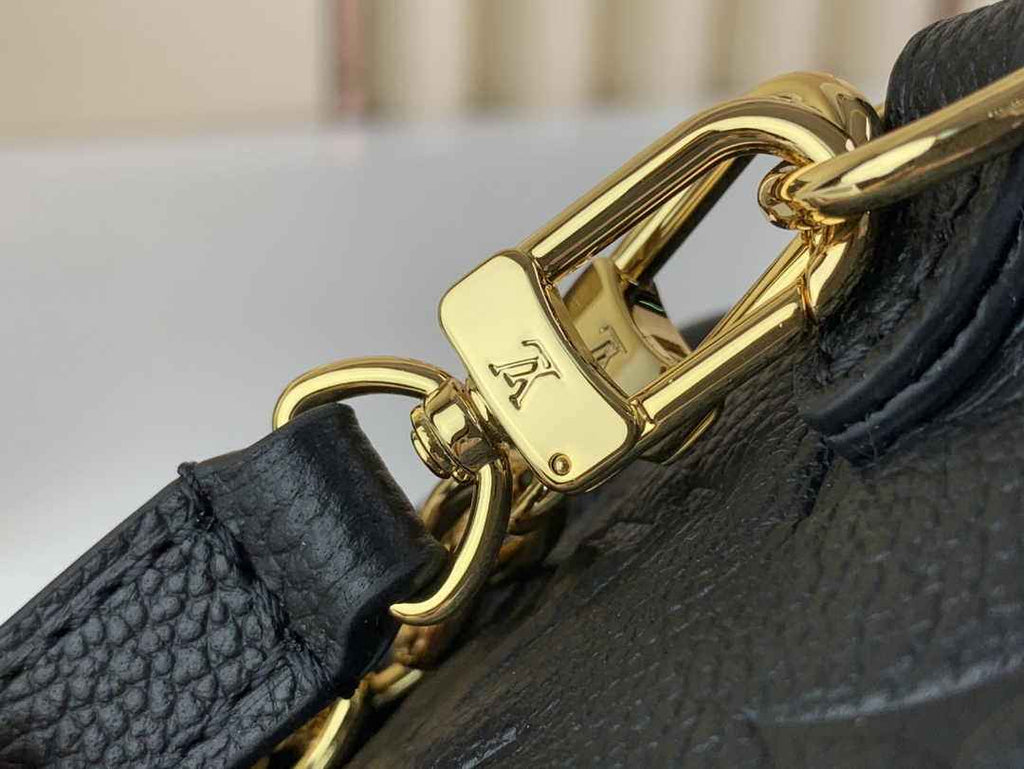 Louis Vuitton Mini Bumbag M46917 Gradient Black leather