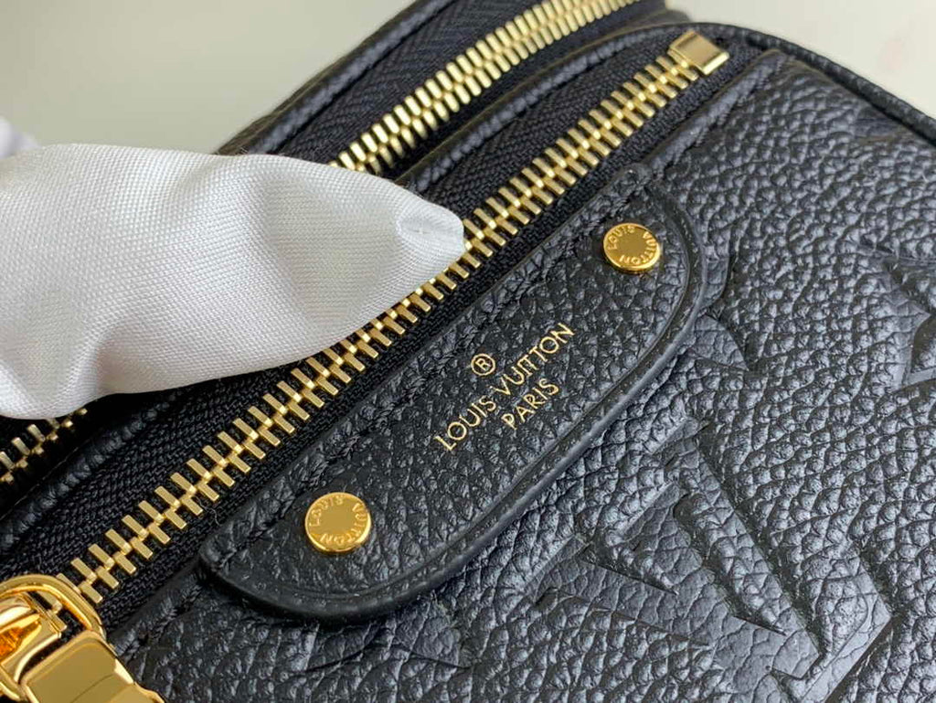 Louis Vuitton Mini Bumbag M46917 Gradient Black leather