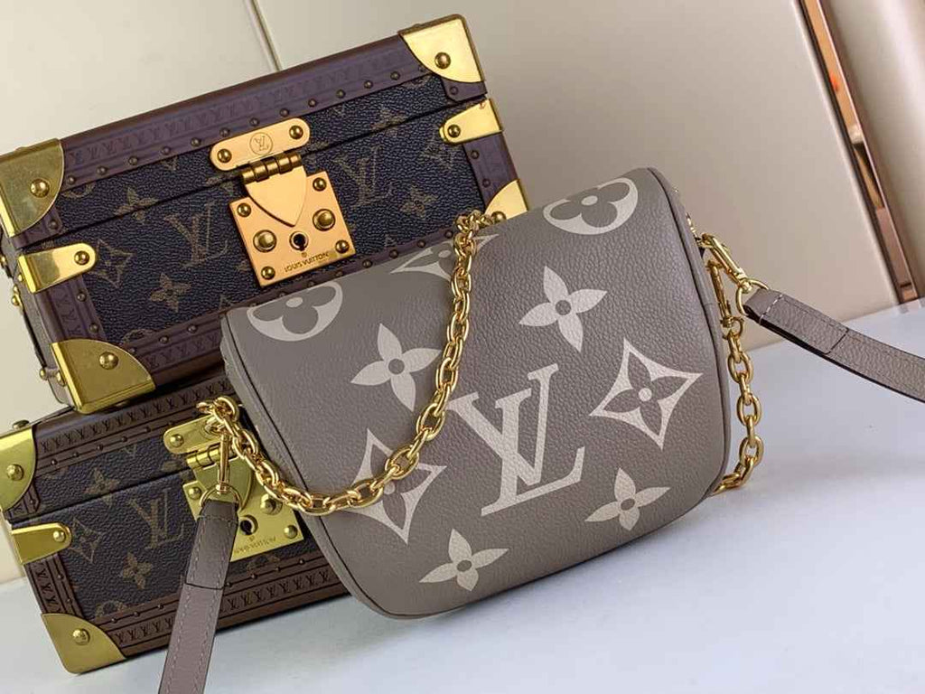 Louis Vuitton Mini Bumbag M82347 Gradient Gray leather