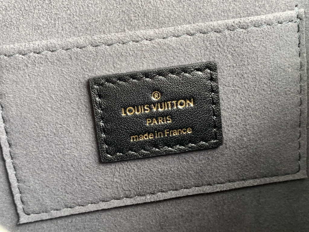 Louis Vuitton Mini Dauphine Shoulder Bag M22597 Black - Default Title - View 8