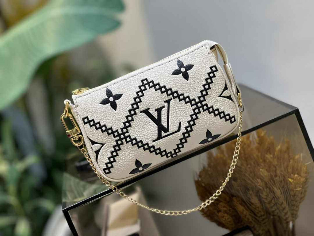 Louis Vuitton Mini Pochette Accessoires M81140 White Leather - Default Title - View 2