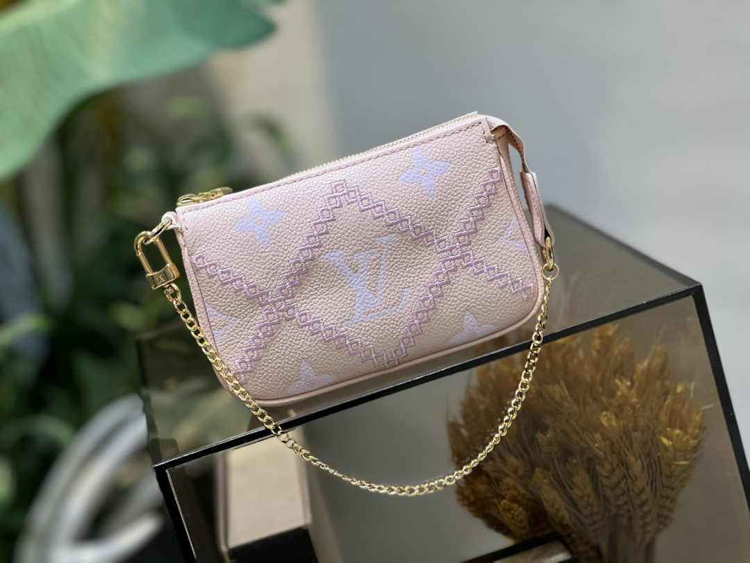 Louis Vuitton Mini Pochette Accessoires M81140 Apricot Leather - Default Title - View 2