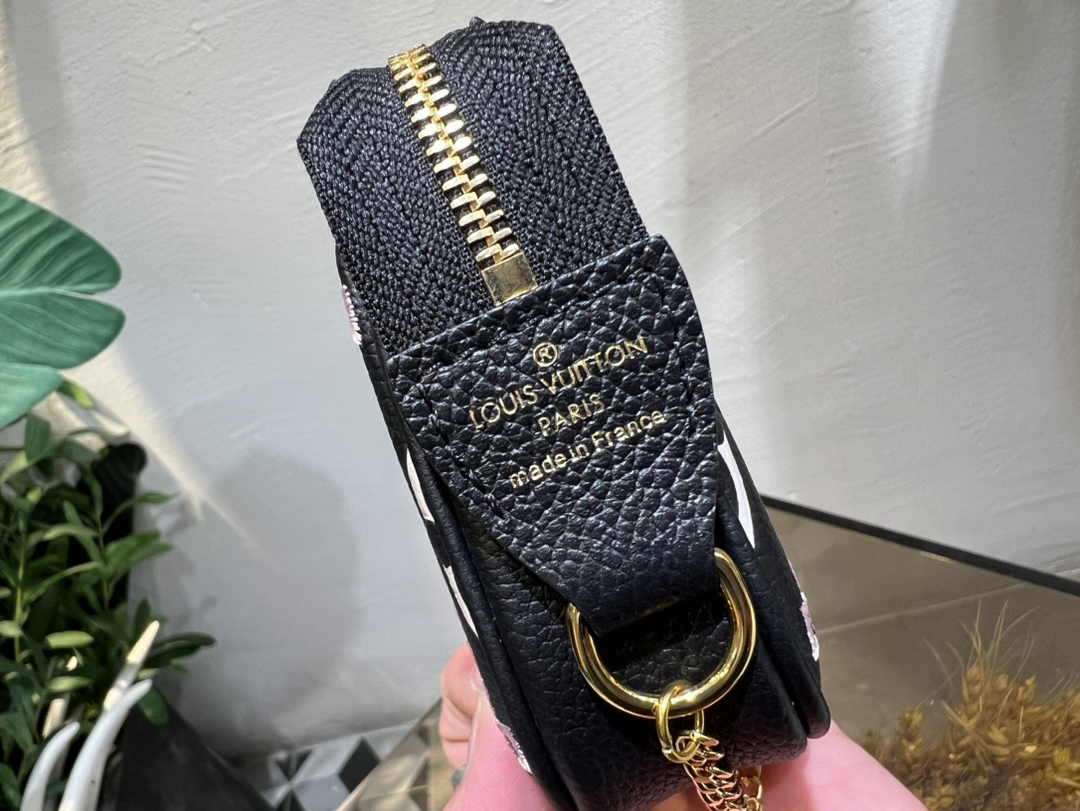 Louis Vuitton Mini Pochette Accessoires M81140 Black Leather - Default Title - View 6