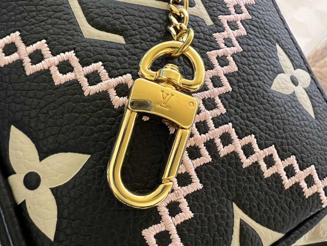 Louis Vuitton Mini Pochette Accessoires M81140 Black Leather - Default Title - View 7