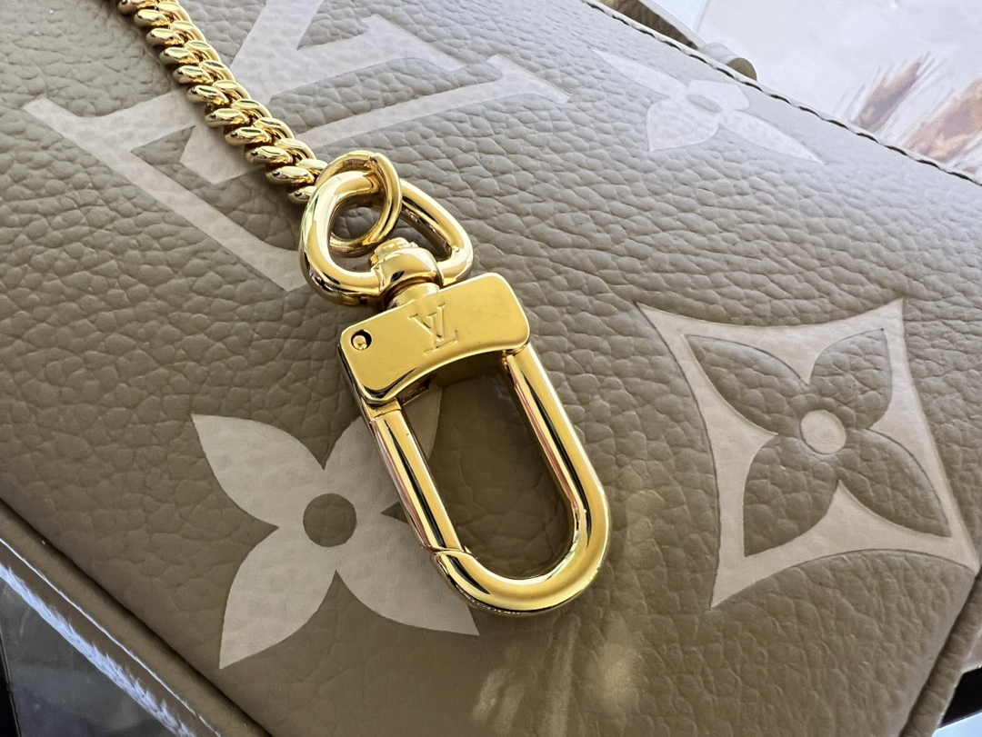 Louis Vuitton Mini Pochette Accessoires M80501 Gray Leather - Default Title - View 7