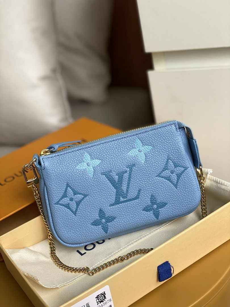 Louis Vuitton Mini Pochette Accessoires M80732 Blue Leather - Default Title - View 1