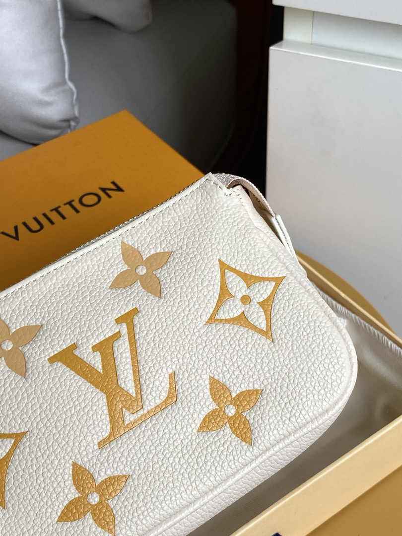 Louis Vuitton Mini Pochette Accessoires M80732 Beige Leather - Default Title - View 4