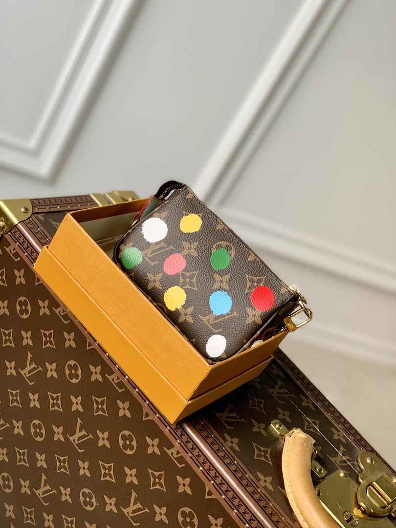 Louis Vuitton LV x YK  Mini Pochette Accessoires M81866 - Default Title - View 2