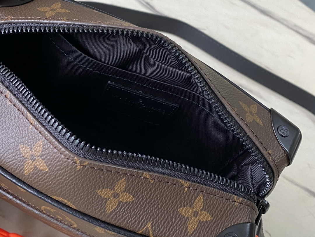 Louis Vuitton Mini Soft Trunk M44480 - Default Title - View 8