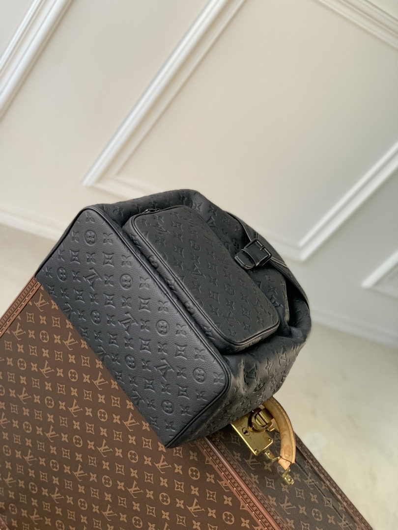 Louis Vuitton Montsouris Backpack M23127 Monogram Leather