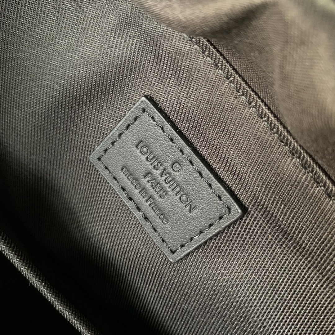 Louis Vuitton Montsouris Backpack M23127 Monogram Leather