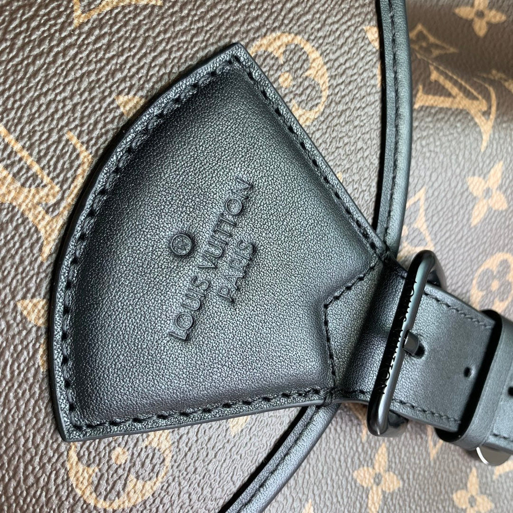 Louis Vuitton M46683 Montsouris Backpack Monogram Canvas