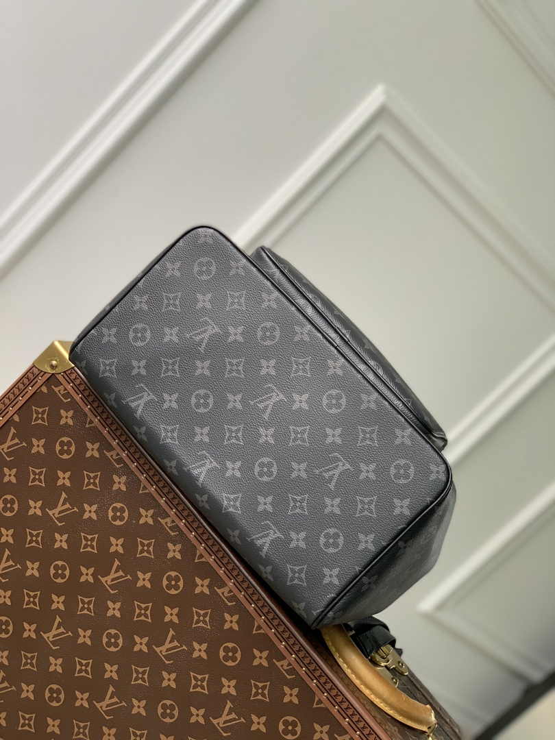 Louis Vuitton Montsouris Backpack M46683 Monogram Canvas